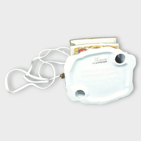 Retired Department 56 The Heritage Village North Pole Series North Pole Chapel - Picture 6 of 7